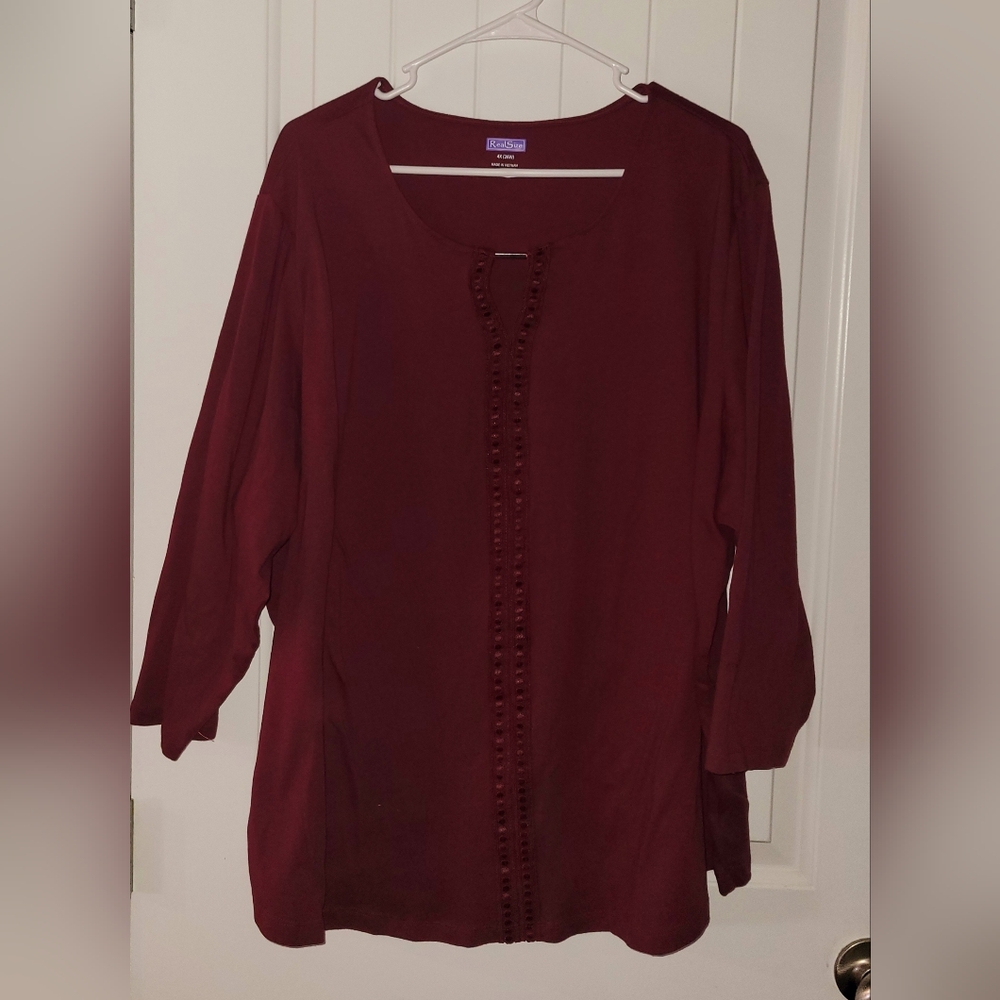 Real Size Women's Burgundy Top With Embodery Detail NWOT 4X